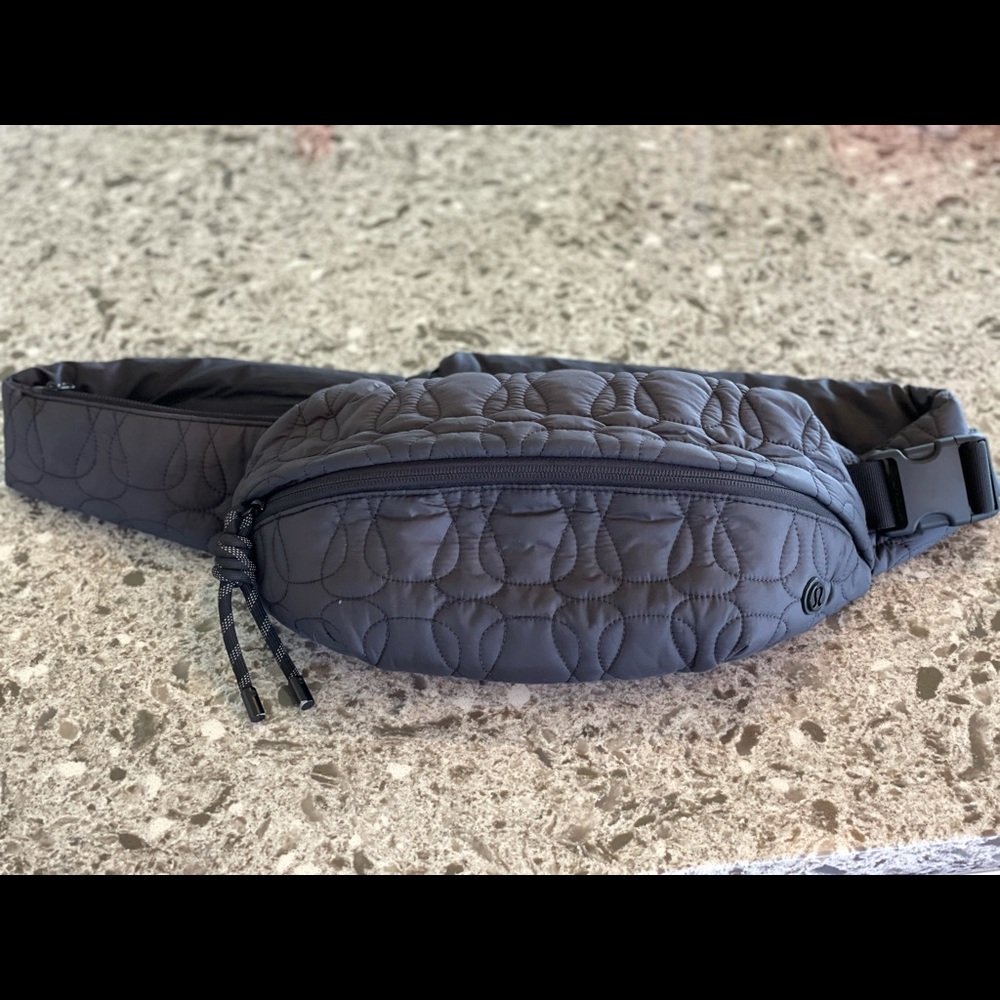 Lululemon Quilted Embrace Belt Bag 3L